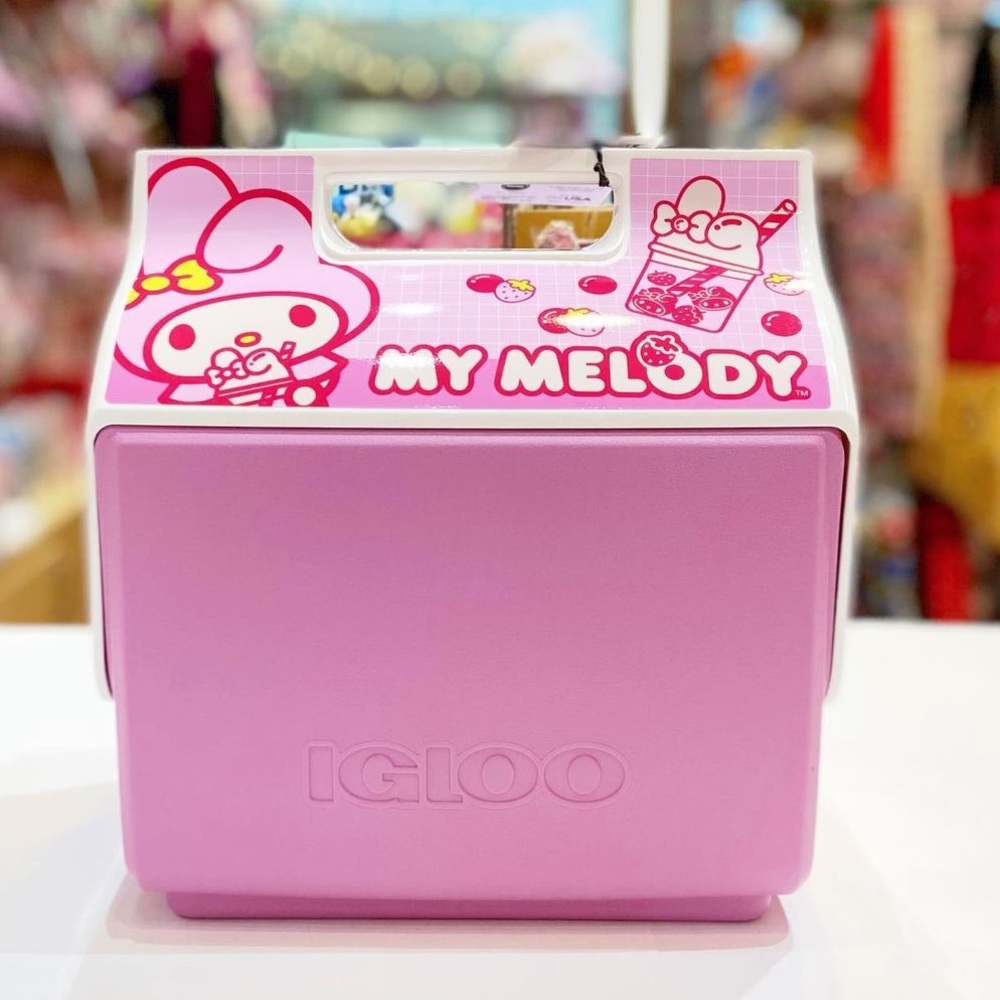 Kuromi and My Melody Igloo Cooler - Picture 10 of 13